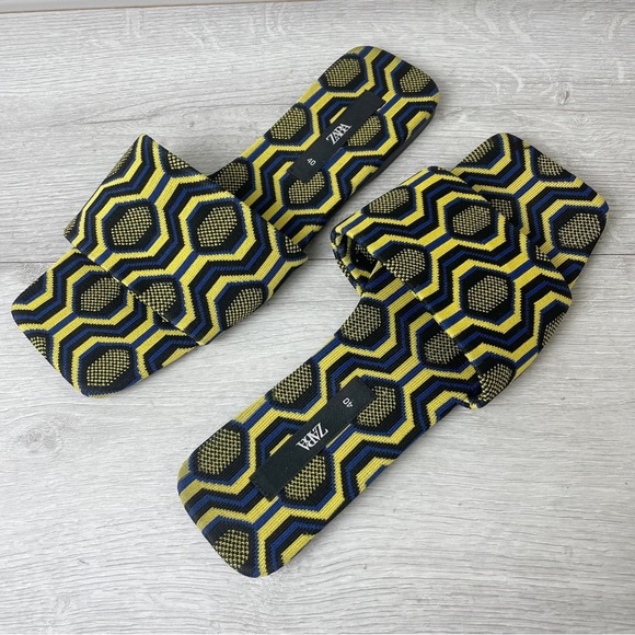 Zara Shoes - Zara Square Toe Geometric Print Slides Size 40